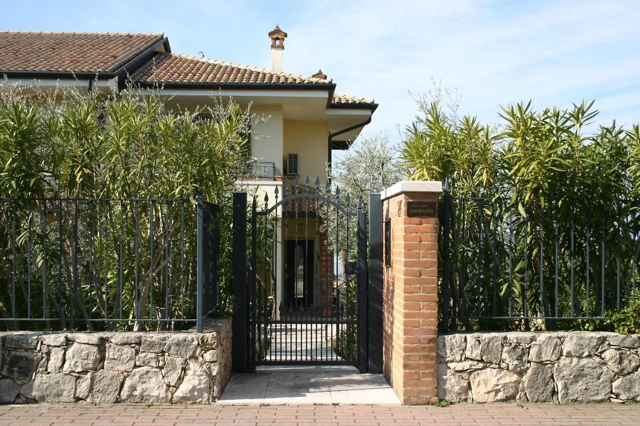 公寓 Ausblick Lazise Gardasee - Ferienhaus Mit Seeblick, Infinity Pool, Garten Und Garage