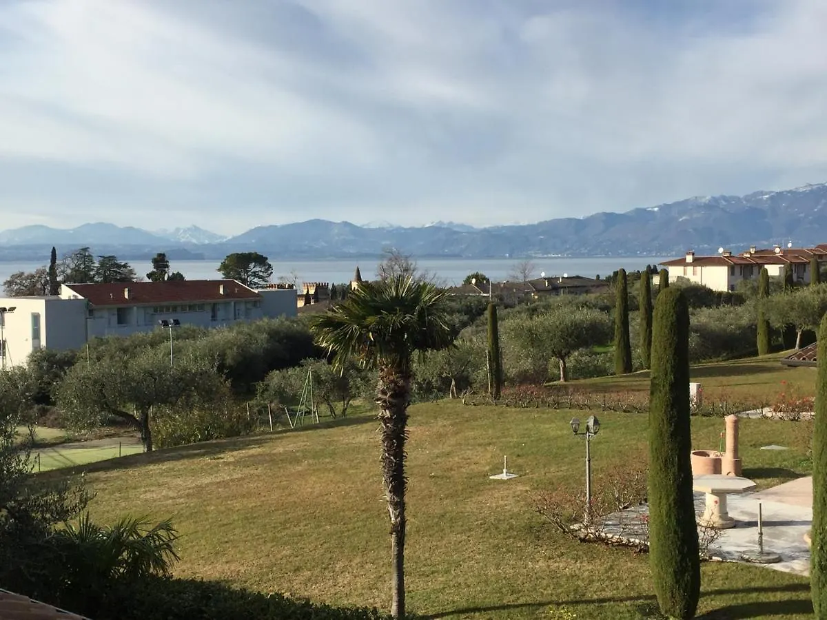 Ausblick Lazise Gardasee - Ferienhaus Mit Seeblick, Infinity Pool, Garten Und Garage