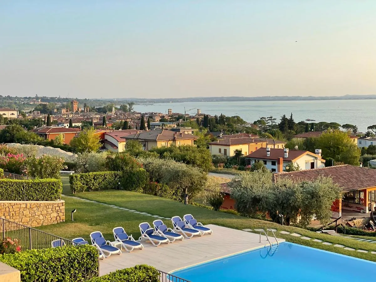 Ausblick Lazise Gardasee - Ferienhaus Mit Seeblick, Infinity Pool, Garten Und Garage 0*,